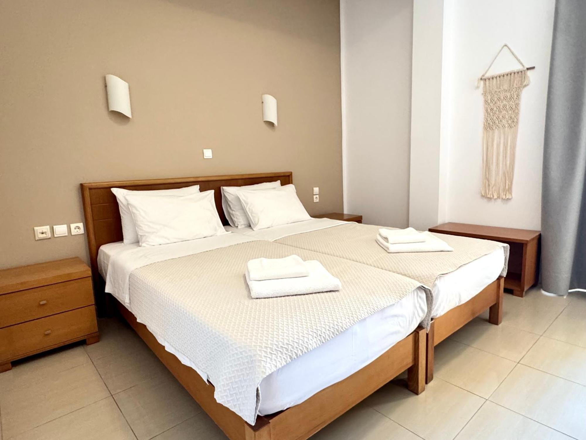 Pachia Ammos Aparthotel