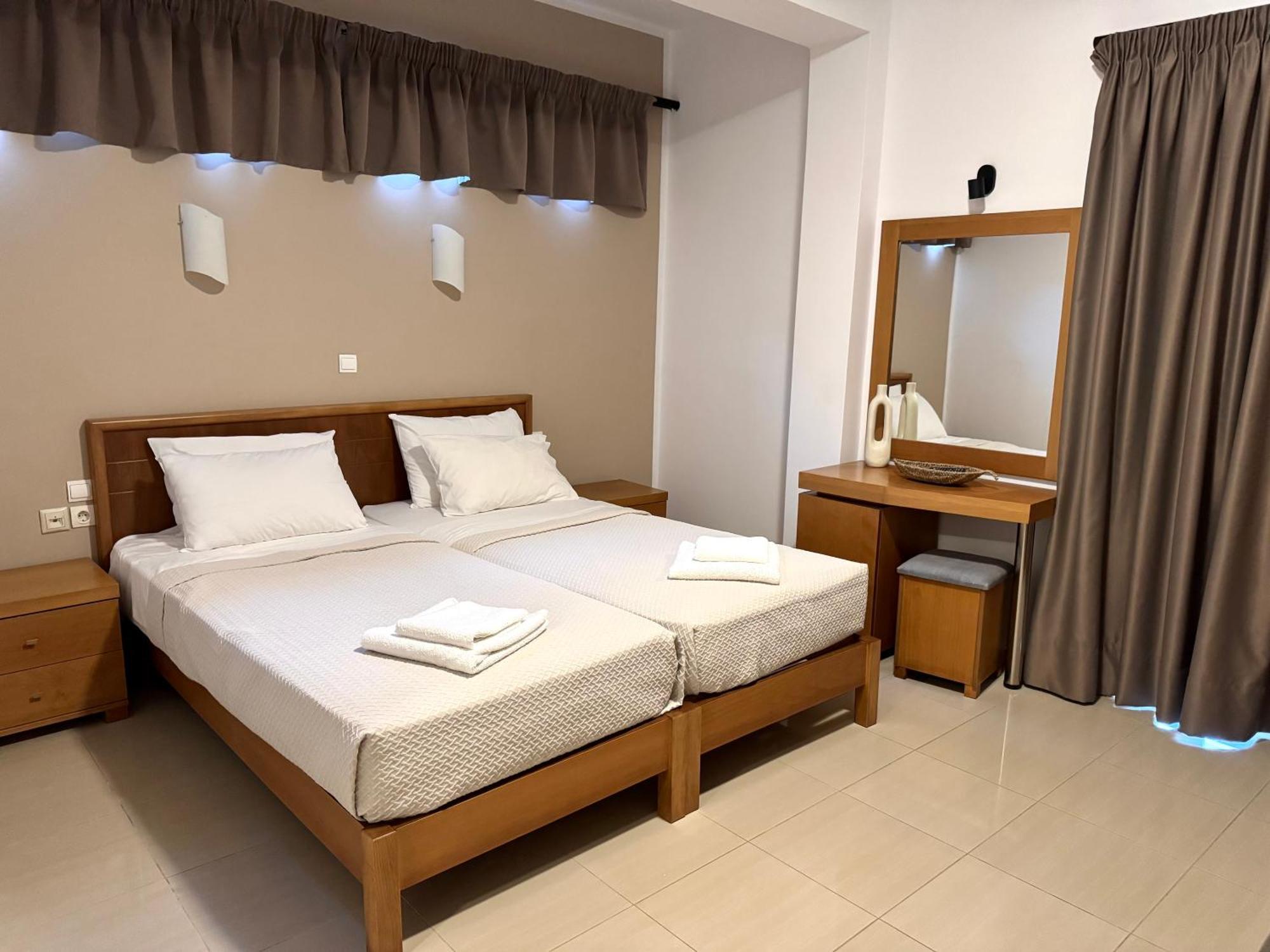 Pachia Ammos Aparthotel *