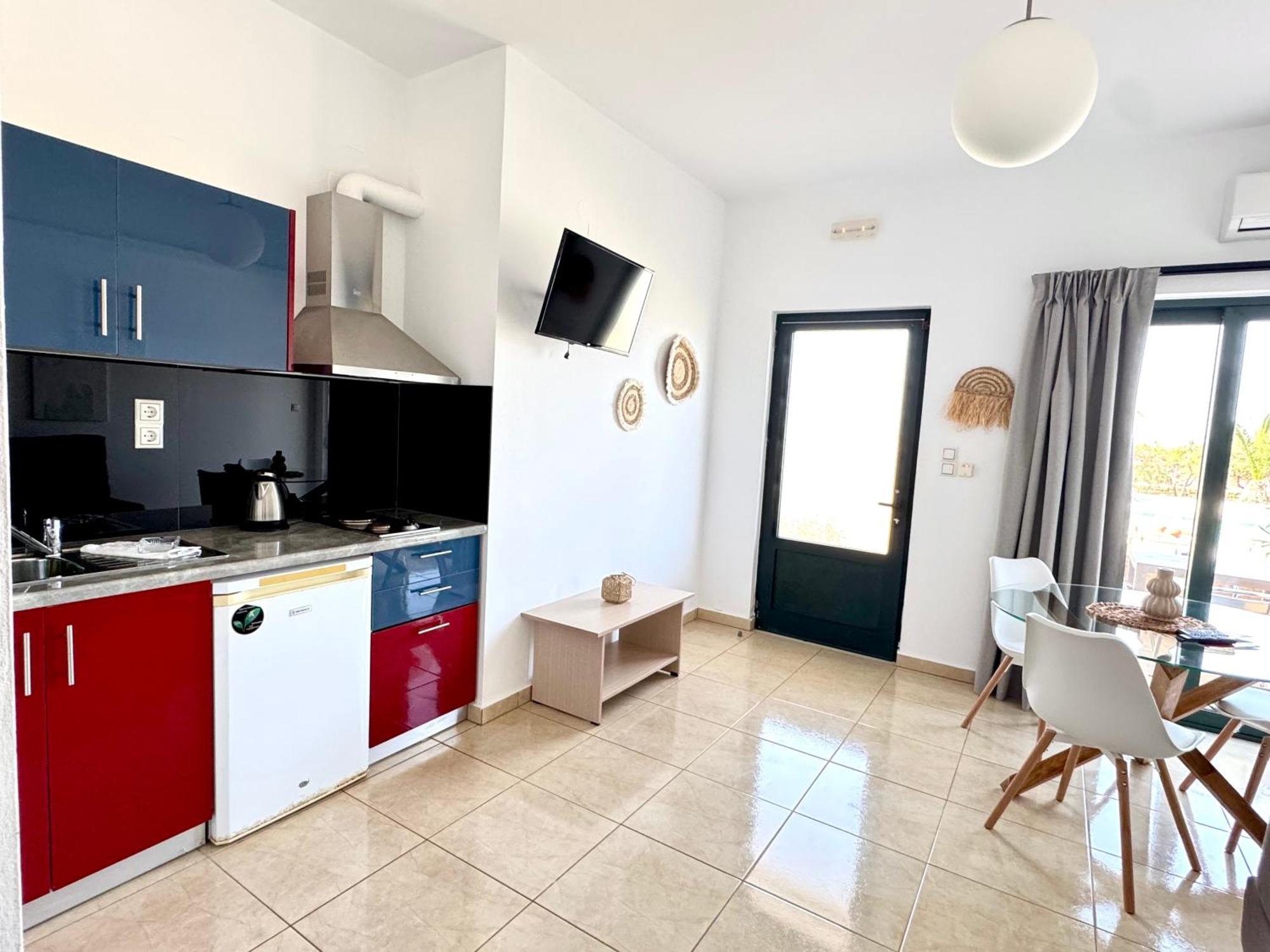 Pachia Ammos Aparthotel *